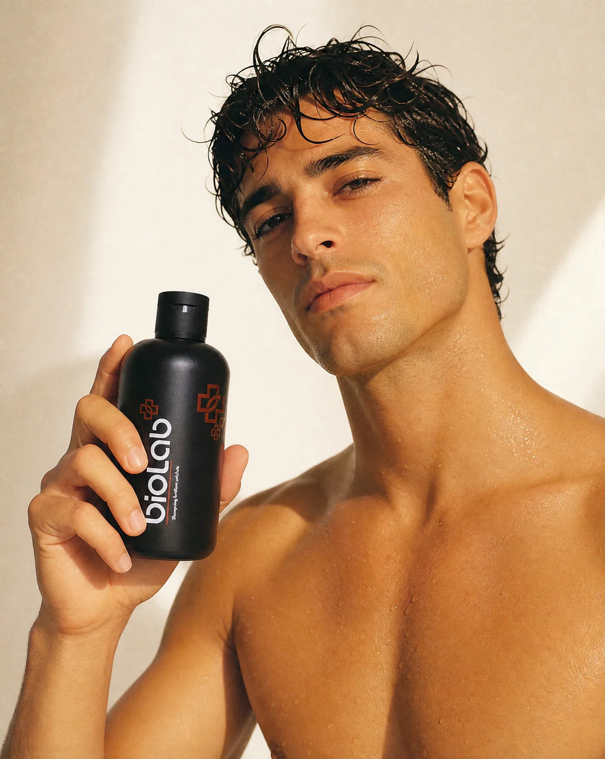 Biolab+ shampoo for men - model